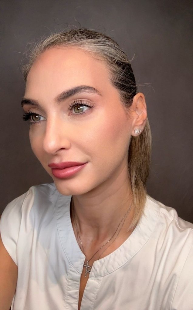 My Quick 5-Minute Makeup Look Secrets in Beauty Christina Maria Kyriakidou 2